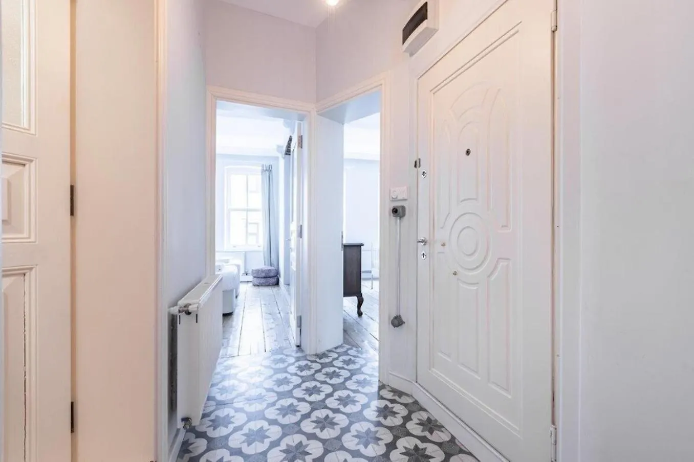 Bright Charming 2Bd15Bath Galatatower Home! #257 Istanbul Turkey
